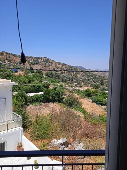 Traditional Art Apartment 3 Akoumia Exterior foto