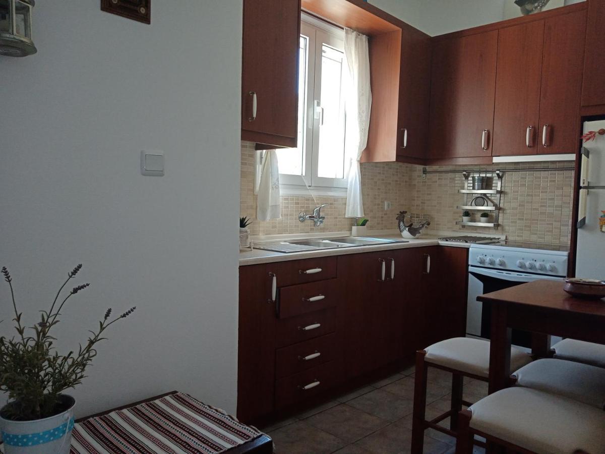 Traditional Art Apartment 3 Akoumia Exterior foto